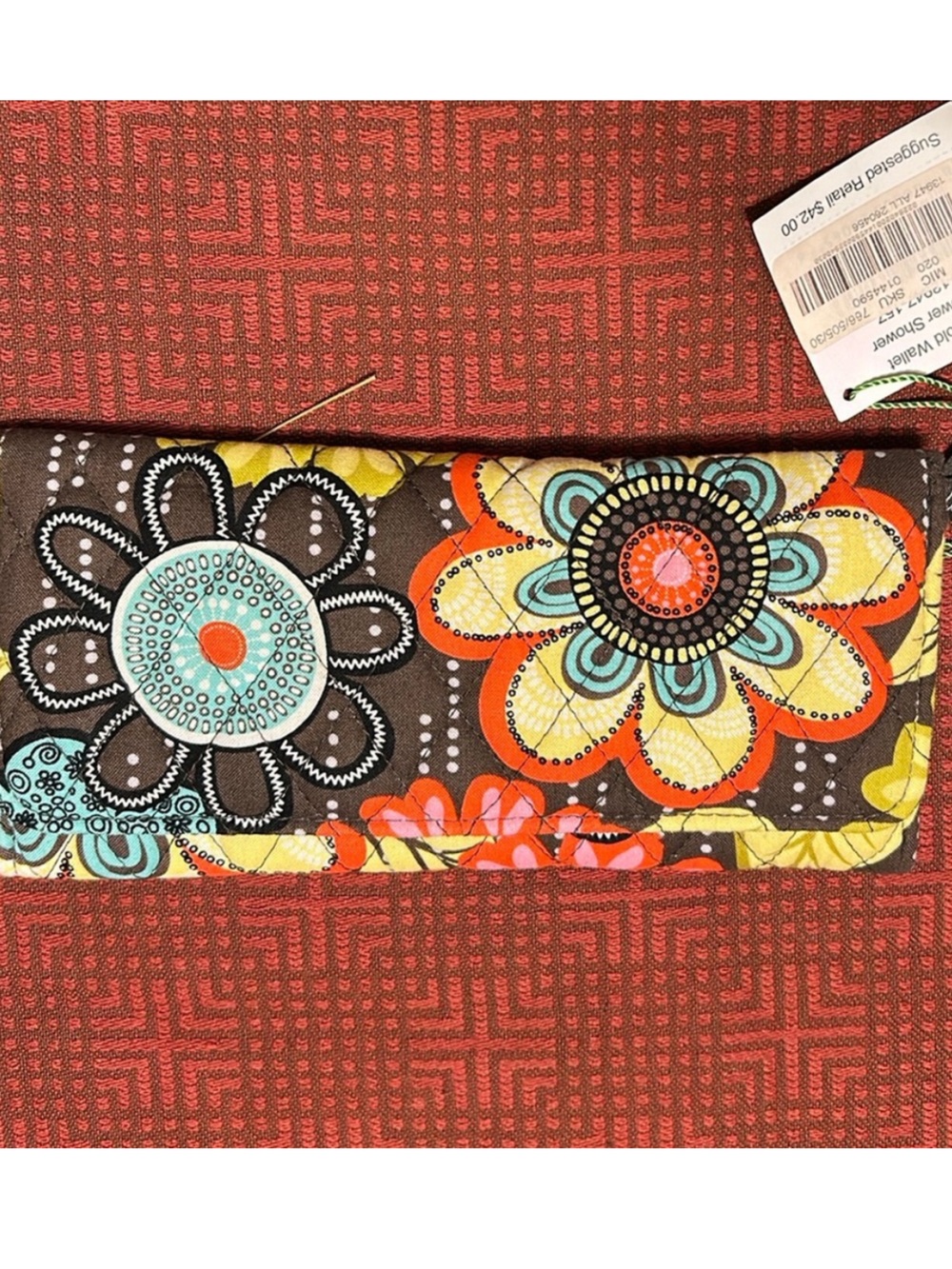 Vera Bradley 🌺 NWT “Flower Shower” Pattern Tri-Fold Full Size Wallet